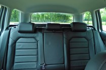 VW Golf 1.6 TDI SE Nav rear view visibility