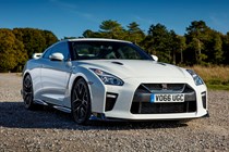 Nissan 2016 GT-R Static exterior