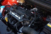 Hyundai i20 Coupe 2015 Engine bay