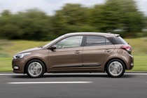 Hyundai i20 Hatchback (2015-) - German lhd model - Driving/action, side profile