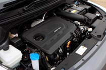 Hyundai i20 Hatchback (2015-) - UK rhd model in blue/grey - CRDi Engine bay
