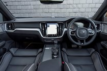 Volvo S60 R-Design Plus dashboard 2019