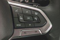 Volkswagen Tiguan steering wheel buttons