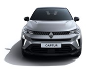 Renault Captur facelift (2024): front static, studio shoot, grey paint