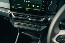 Dacia Duster review - centre console