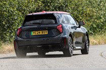 Mini Cooper SE (2024) rear driving