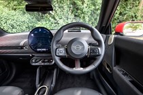 Mini Cooper SE (2024) steering wheel