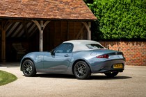 Mazda MX-5 R-Sport 2020 - rear view, roof up