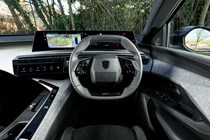 Peugeot E-5008 (2025) review: driver's seat, view of the gauge cluster