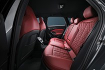 Audi S5 Avant (2024): rear seats, red leather upholstery