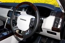 Land Rover Range Rover 2017 - interior detail