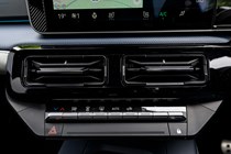 Alpine A290 review, interior, black, heating controls | Parkers