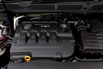 VW Touran 2016 Engine bay