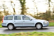 Volvo V70 used car buying guide | Parkers cars