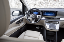 Mercedes-Benz V-Class (2024) steering wheel