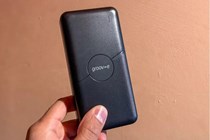 Image of a Groov-e power bank held in a man's hand