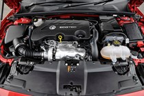 Vauxhall Inginia Sports Tourer 2017 engine bay
