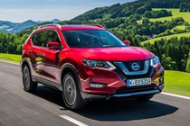 Nissan 2017 X-Trail driving