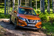 Nissan 2017 X-Trail driving