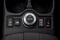 Nissan X-Trail all-wheel drive control