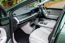 Hyundai Ioniq 9 front interior