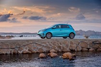 Renault Zoe side blue 2019