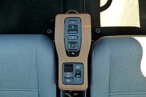 Honda e transmission buttons