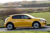 Peugeot e-208 review (2022) review - driving