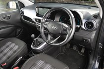 Hyundai i10 interior front