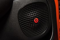 Fiat 500L Cross Beats Audio speaker