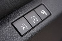 2019 Vauxhall Vivaro Life front seat massage controls