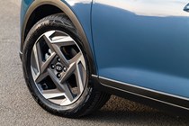 Hyundai Bayon (2025) review: alloy wheel, blue paint