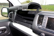 Peugeot 2017 Traveller interior detail