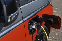 VW Multivan charging