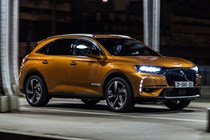 DS 7 Crossback SUV 2018 driving