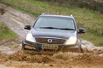 Ssangyong 2016 Rexton SUV driving