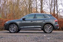 Audi Q5 - side profile
