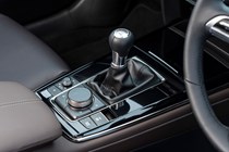 2020 Mazda CX-30 manual gearlever