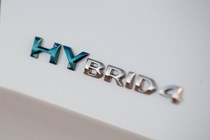 Peugeot 3008 Hybrid4 badge
