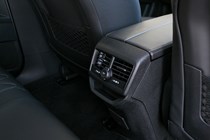Peugeot 3008 SUV (2016-). Interior detail - lhd model rear air-conditioning/climate control vents