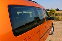 VW Caddy Maxi Life side window flanks