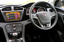 MG 2016 GS SUV Main interior
