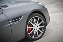 Mercedes SLC43 AMG front wing