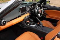 Fiat 124 Spider Convertible 2017 interior detail