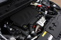 Peugeot 308SW 2016 Engine bay