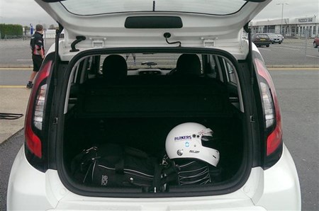 Kia Soul Race Support Parkers I Also Needed A Fair Amount Of E And While The Soul S Boot Isn T Gest On Planet Its Rear Seat Area Is Huge Thanks To Boxy Dimensions