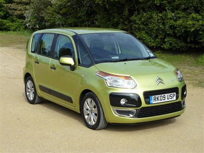 Twin Test Ious Small Cars Parkers