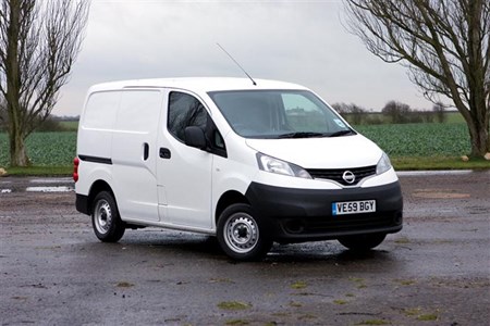 nissan navara nv200