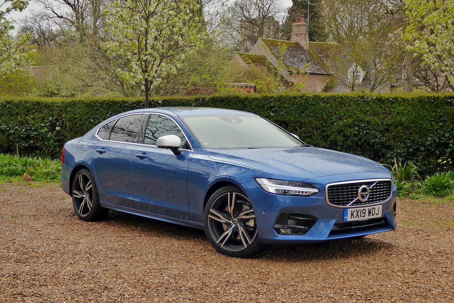 Volvo S90 cars for sale New & Used S90 Parkers