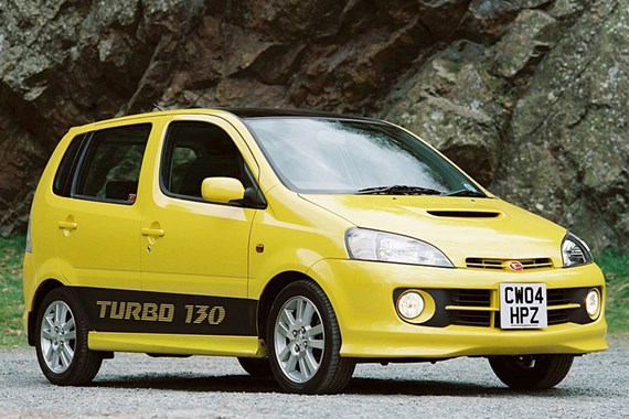 Daihatsu YRV (01-04)